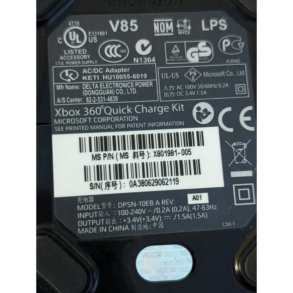 Official Genuine OEM Microsoft XBox 360 Quick Dual Charger Black V85 No Battery